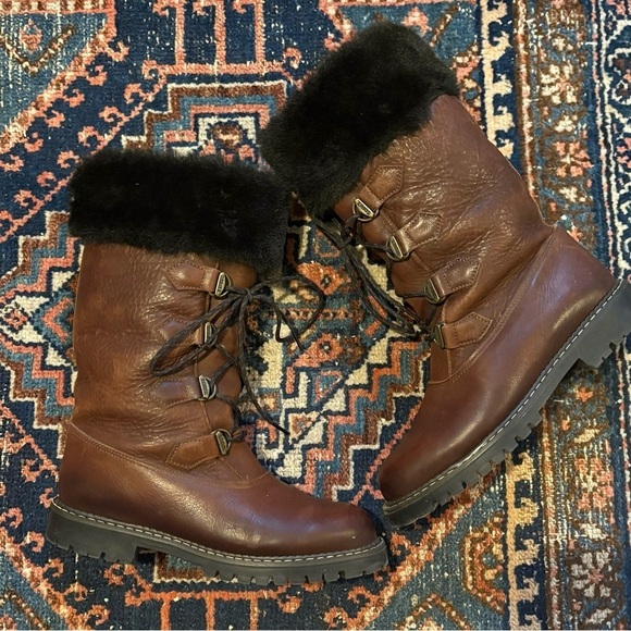 Vintage Sorel Leather Faux Fur-Lined Boots - Picture 7 of 8